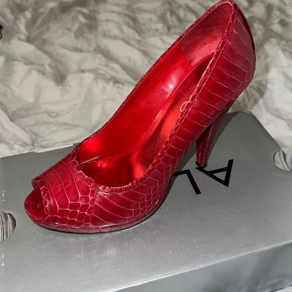 KIBOGA Red Snake Skin Pumps by Aldo